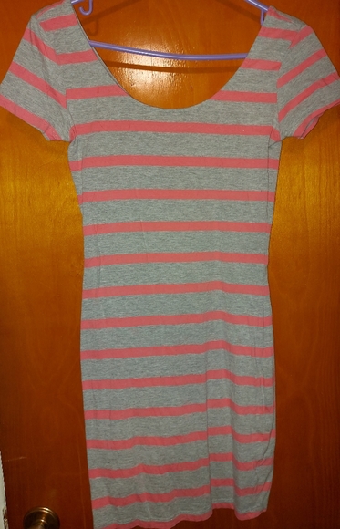 TAG XS - Picture 2 of 3